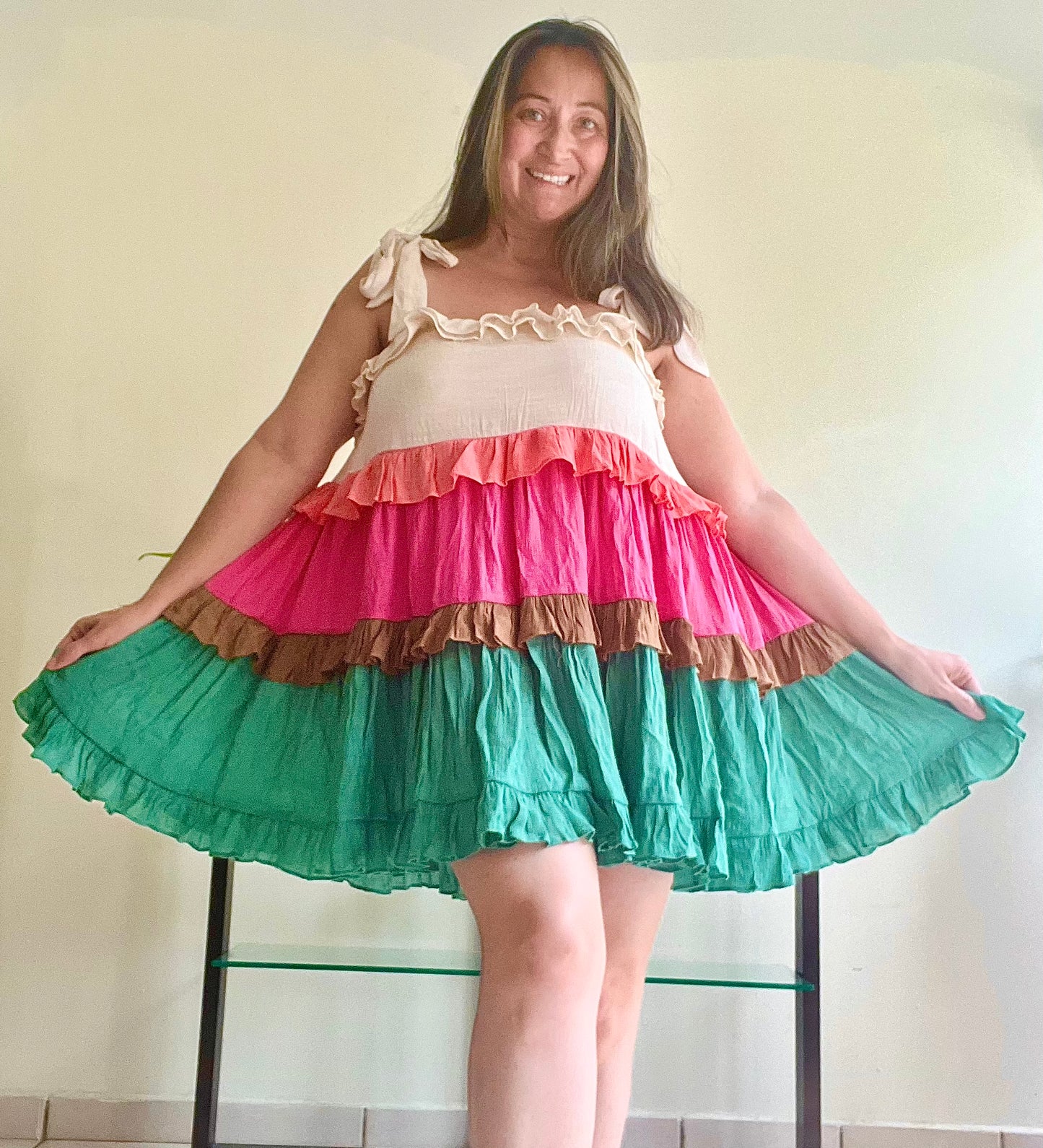 COLORED RUFFLED SHORT DRESS