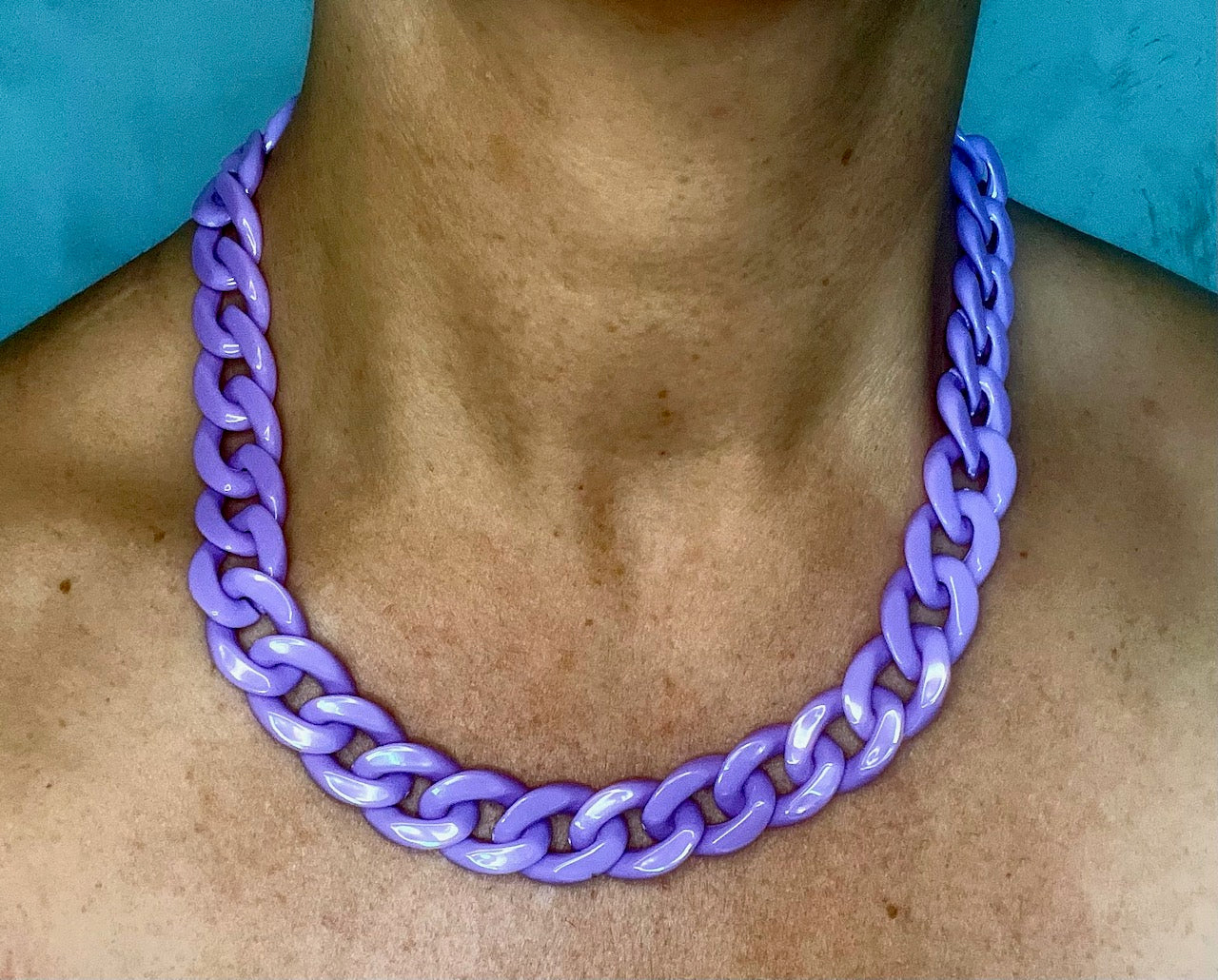 CHAIN NECKLACE
